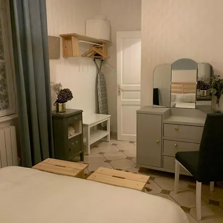 Au Pres Du Chateau ! Lejlighed Chantilly