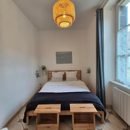 Au Pres Du Chateau ! *