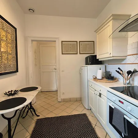 Au Pres Du Chateau ! Lejlighed Chantilly